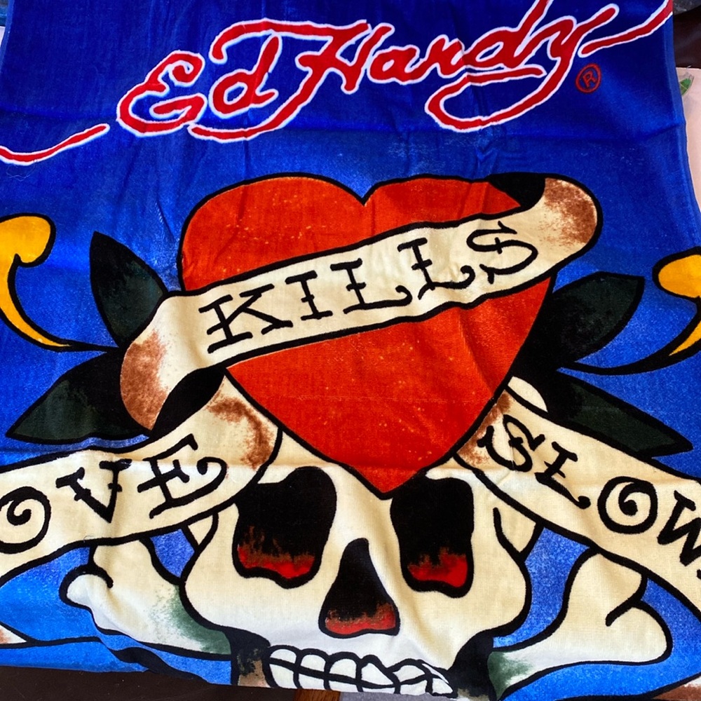 Ed Hardy Beach Towel. VTG 2012. NWT